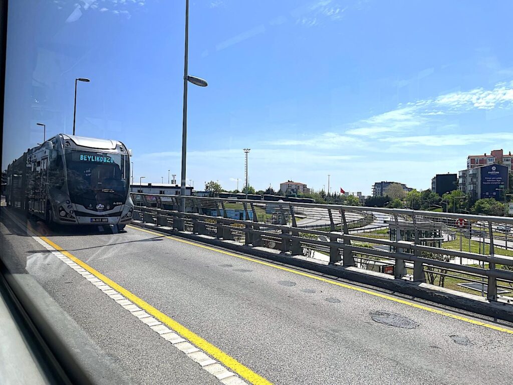 Beylikdüzü Metrobus