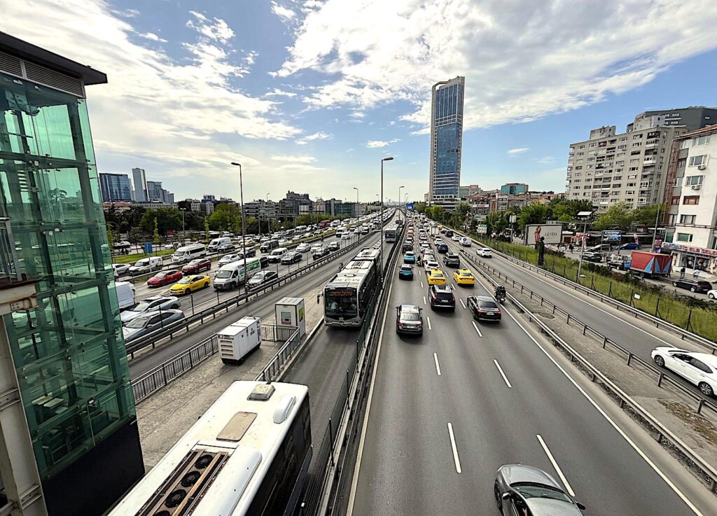 Metrobus Dedicated Road Lanes