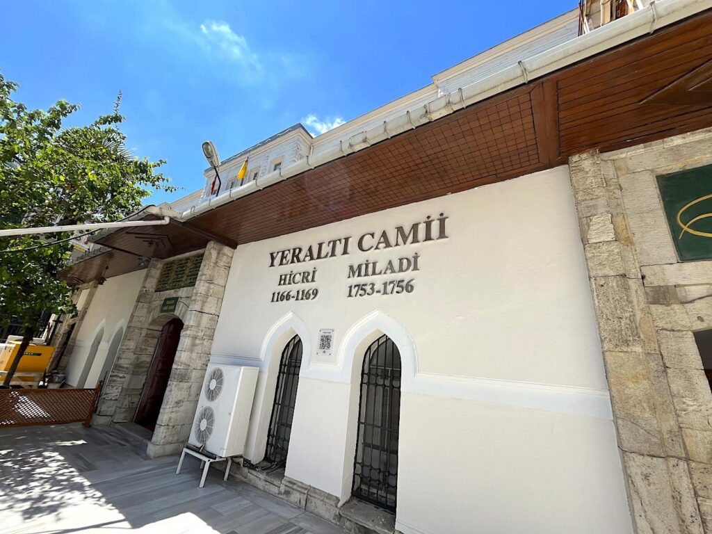 Yeraltı Mosque