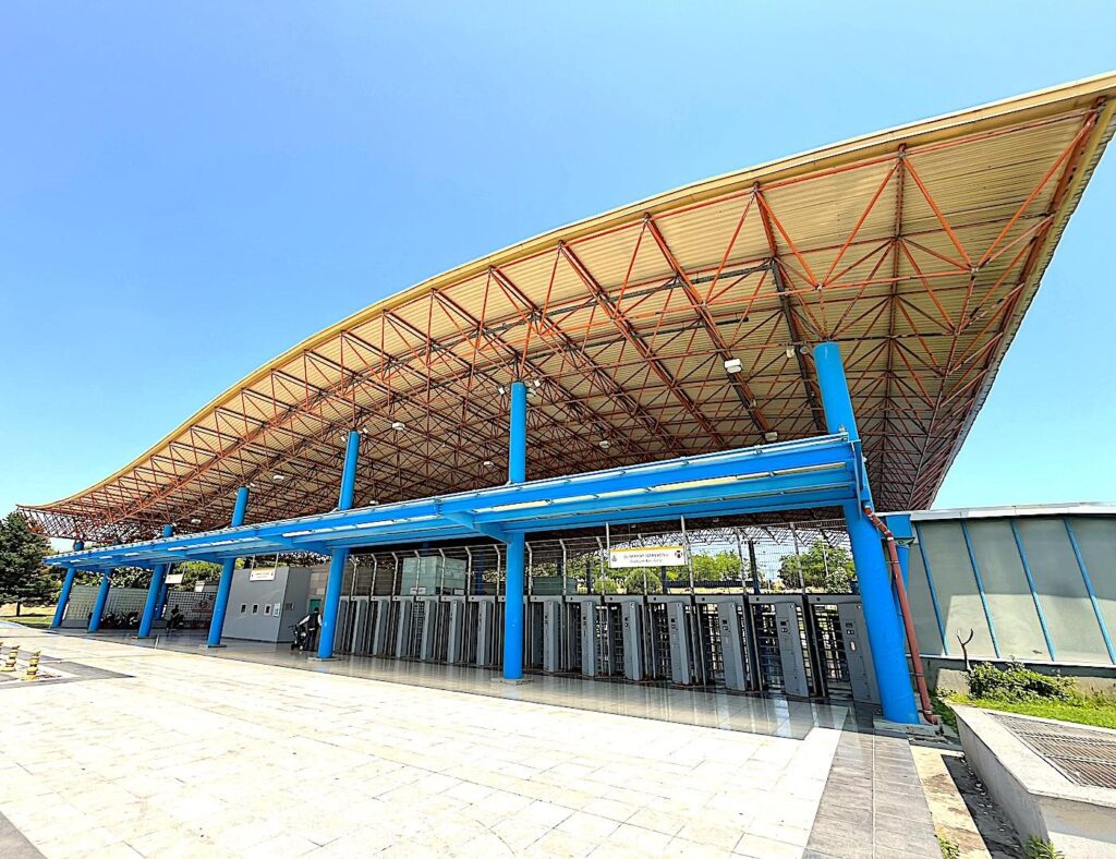 Olympiyat Metro Station