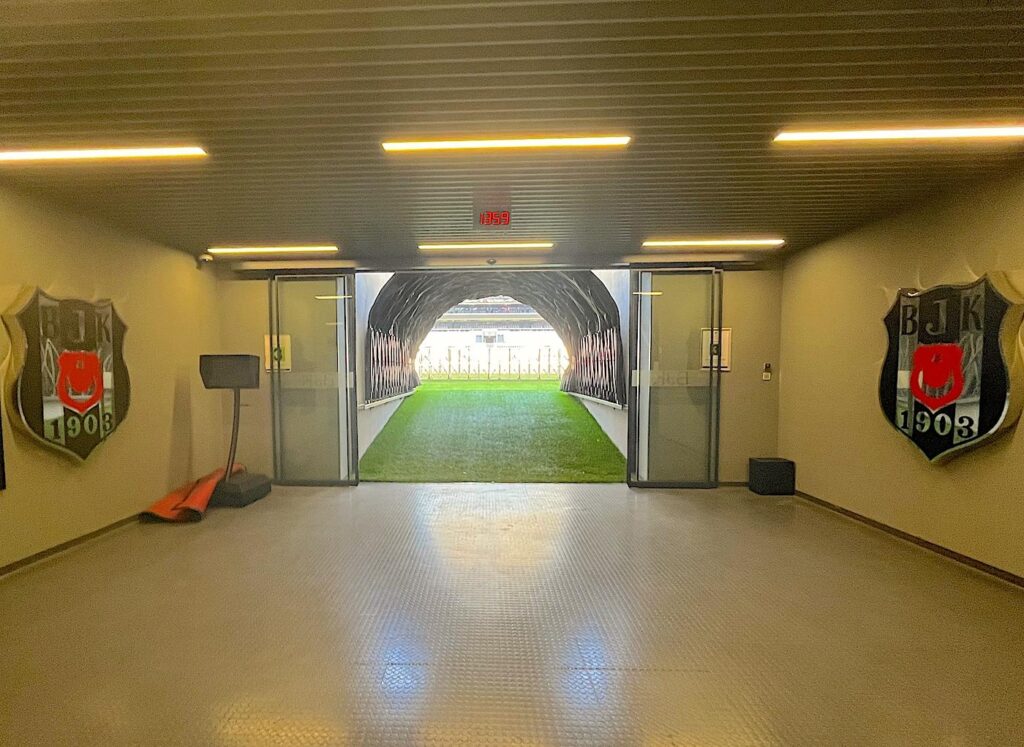 Beşiktaş Pitch Tunnel