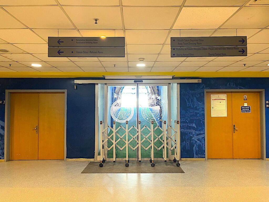 Istanbul Sports Arenas: Fenerbahçe Pitch Tunnel