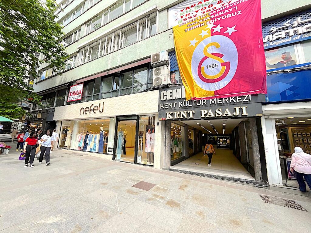Halaskargazi Street, Şişli