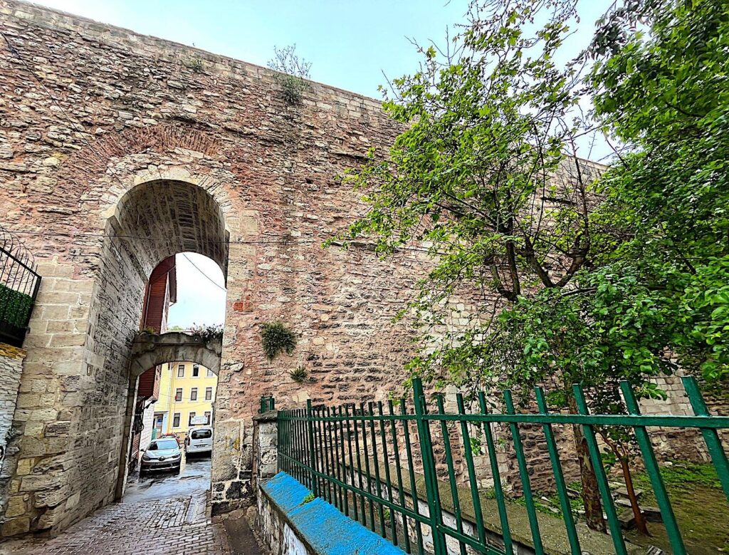 Aqueduct of Valens