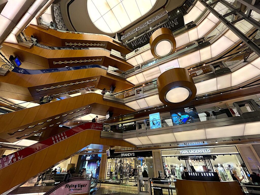 City's Nisantasi Mall (Teşvikiye Cd.)