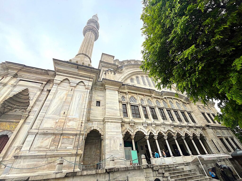 Nuruosmaniye Mosque Front View