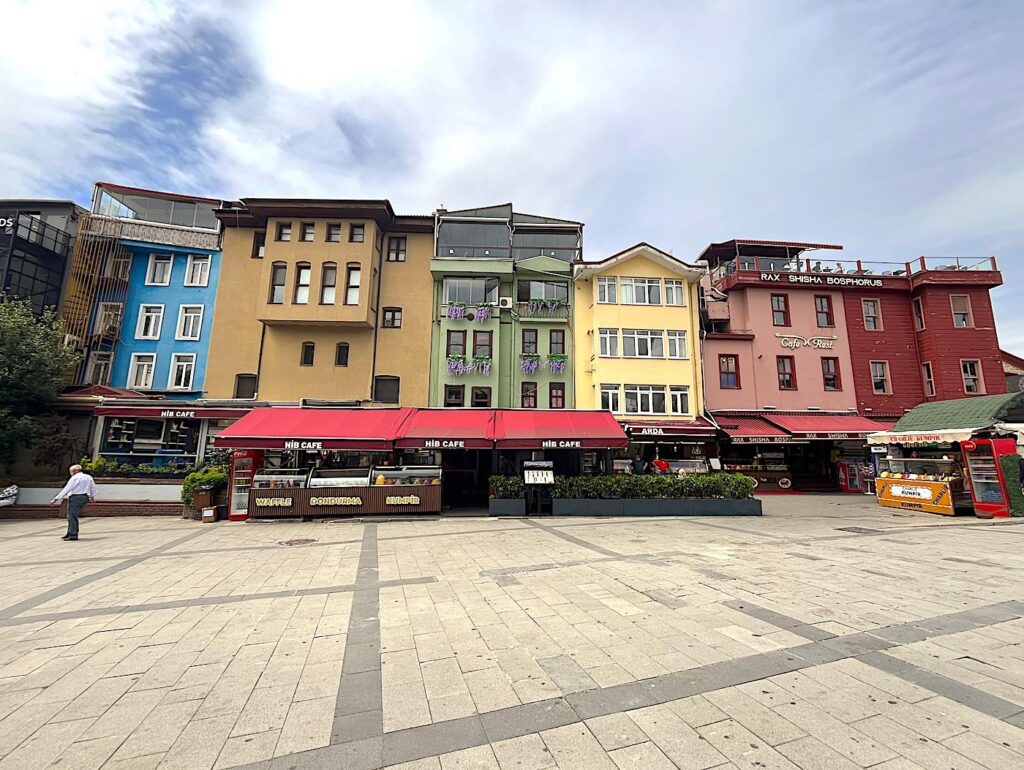 Ortaköy Cafés