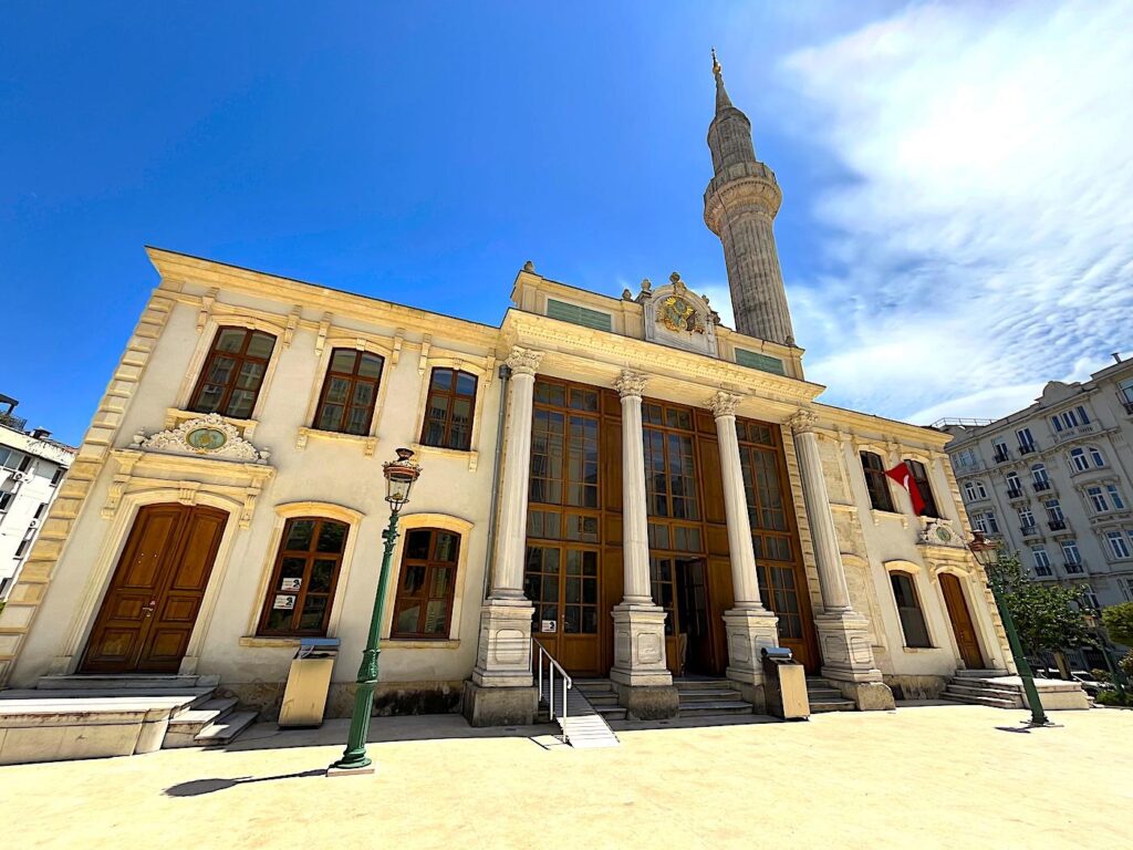 Teşvikiye Camii