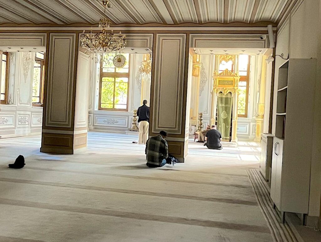 Teşvikiye Camii
