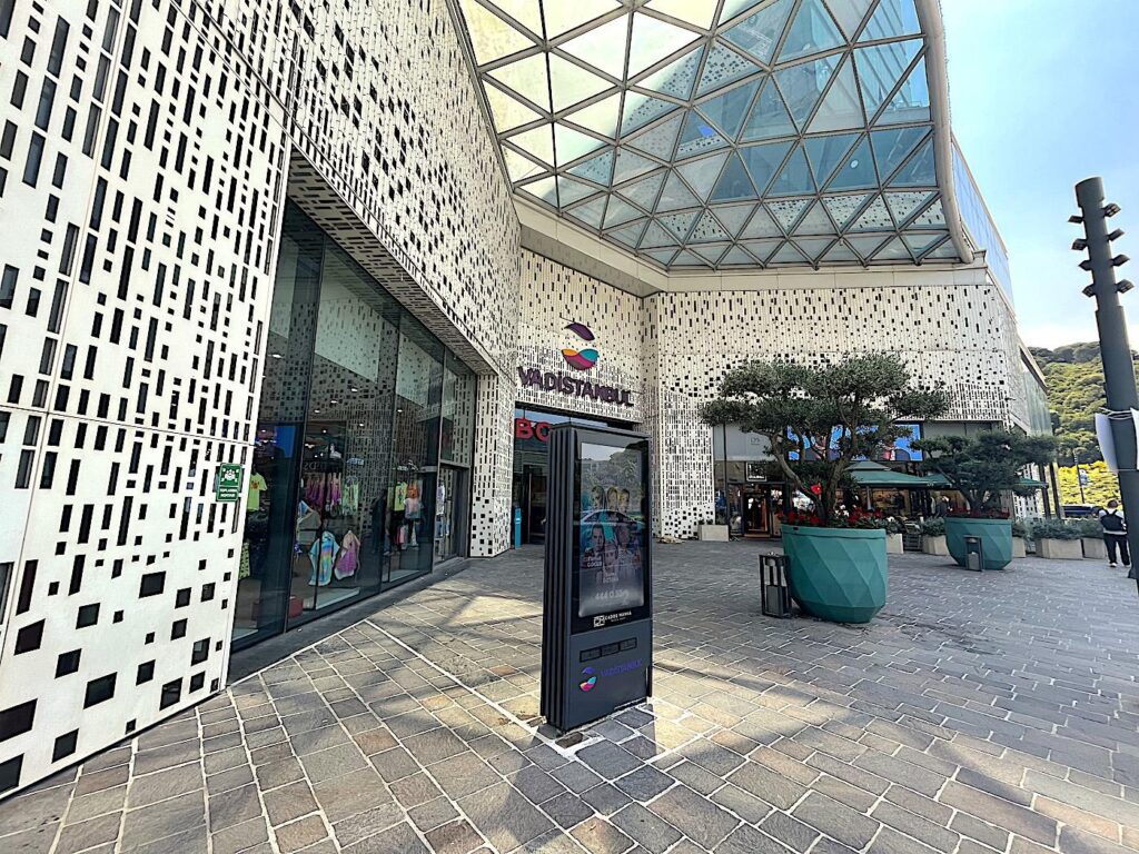 Vadıstanbul Entrance