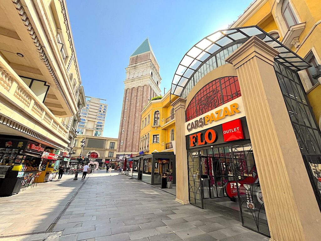 Venezia Mega Outlet