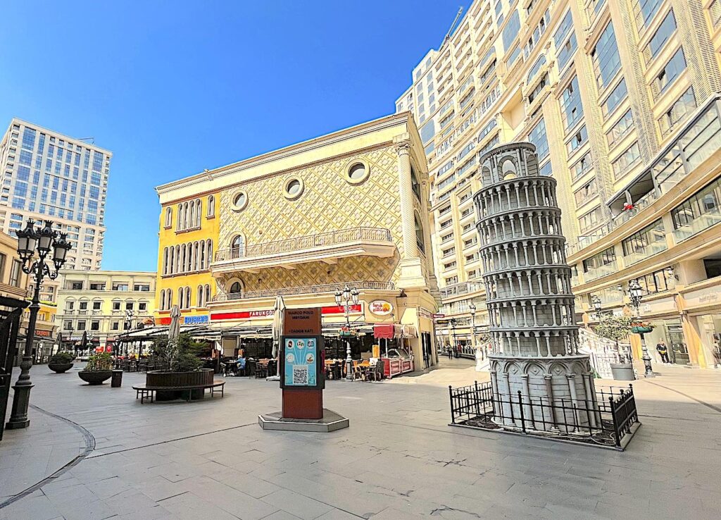 Venezia Mega Outlet