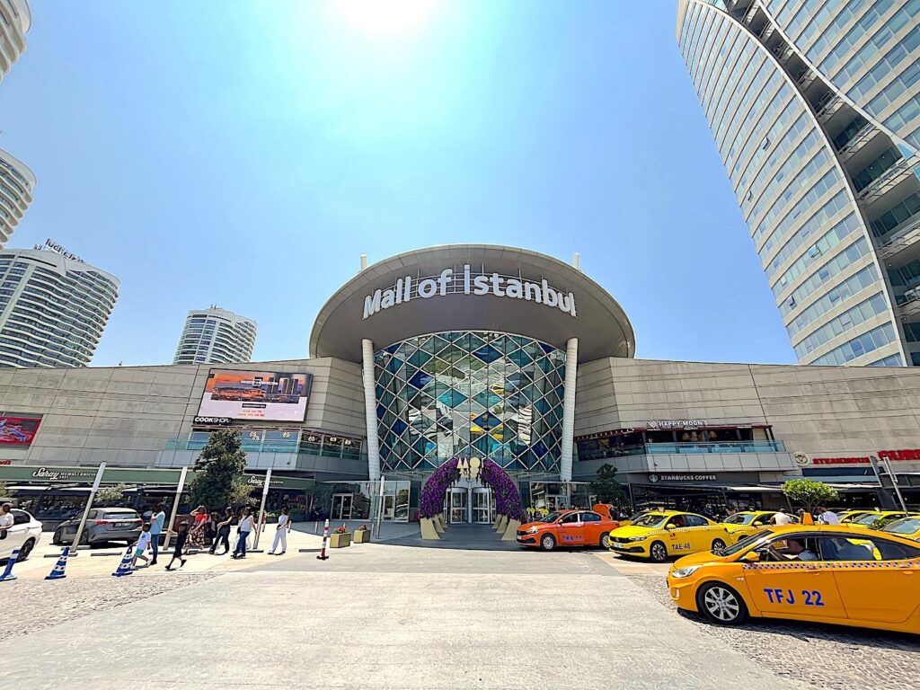 Mall of Istanbul Main Entrance