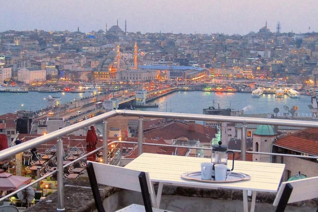 Vacation Rental - Galata 4-Bedroom Apartment