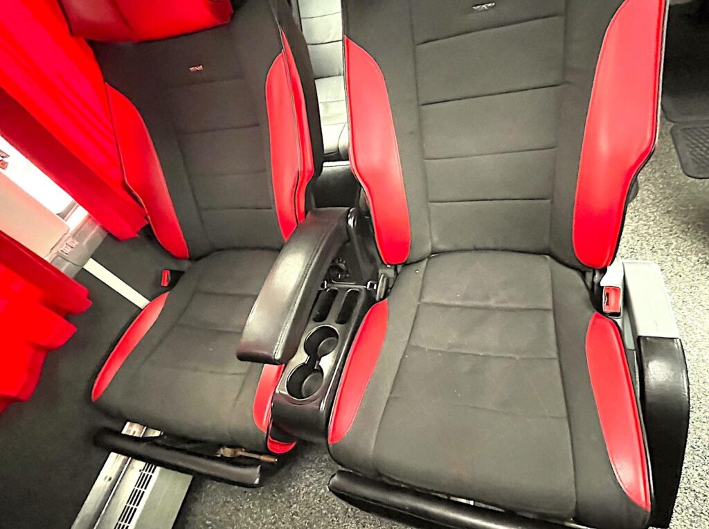 Pamukkale Jumbo - Power Socket Between Seats