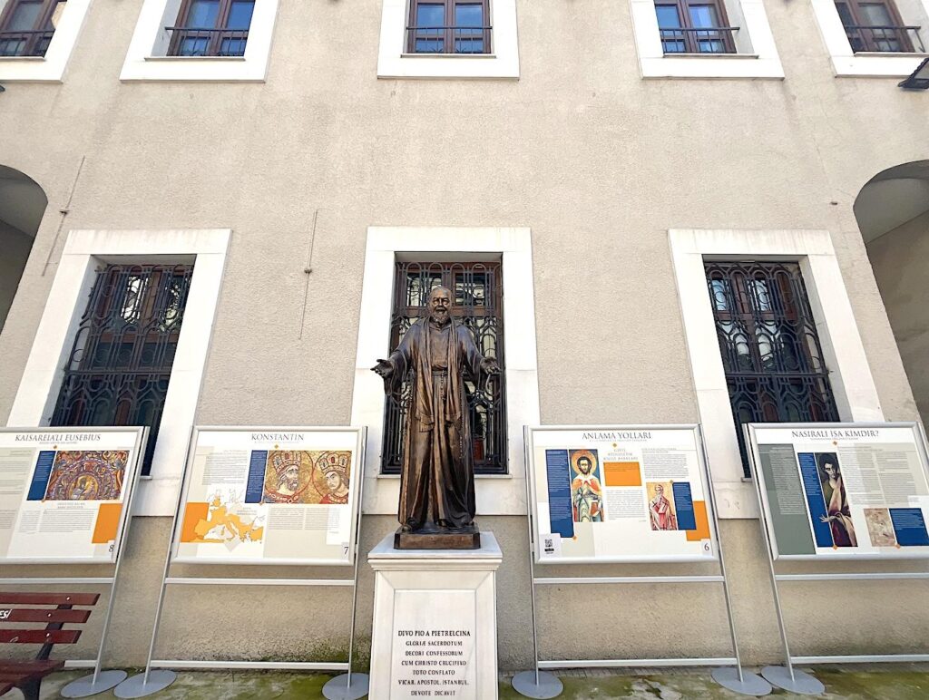 Cathedral of the Holy Spirit (Saint-Esprit) Istanbul